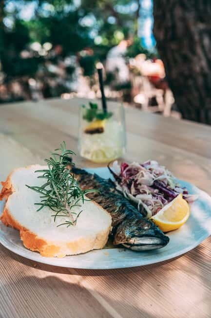 From Trogir: Blue Lagoon & olta Cruise with Lunch & Drinks - FAQ