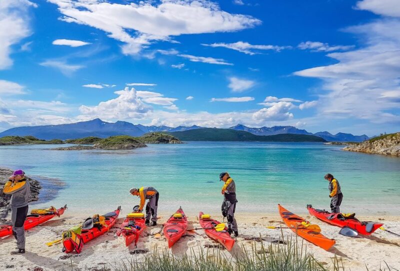 From Tromsø: Kayak Trip With Lunch and Sauna at Sommarøy - Kayaking Experience