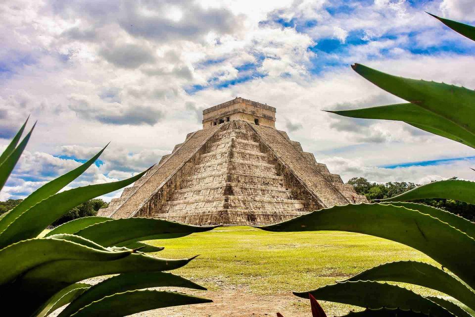 From Tulum: Chichen Itza Tour, Cenote & Valladolid - Cenote Yokdzonot