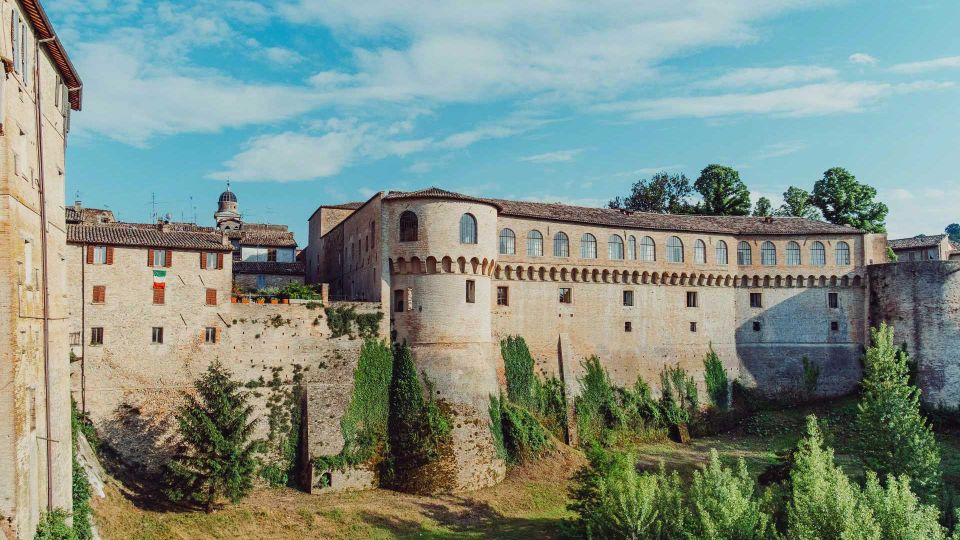 From Urbino: Montefeltro Tour With Truffle Lunch - Key Points