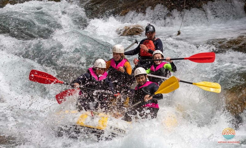From Valencia: Montanejos with Rafting, Kayaking or Hiking - An In-Depth Look at Montanejos from Valencia