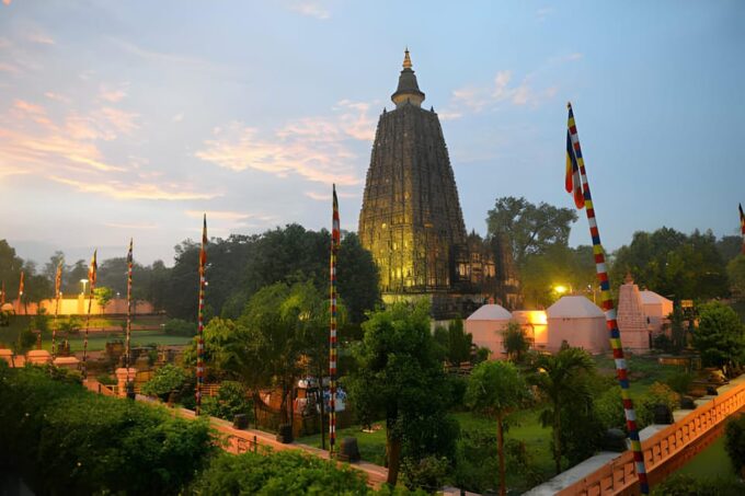 From Varanasi: Private Same Day Bodhgaya Tour - Pricing and Discounts
