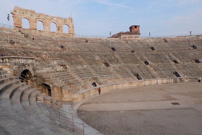 From Venice: Private Tour of Verona - Architecture Exploration