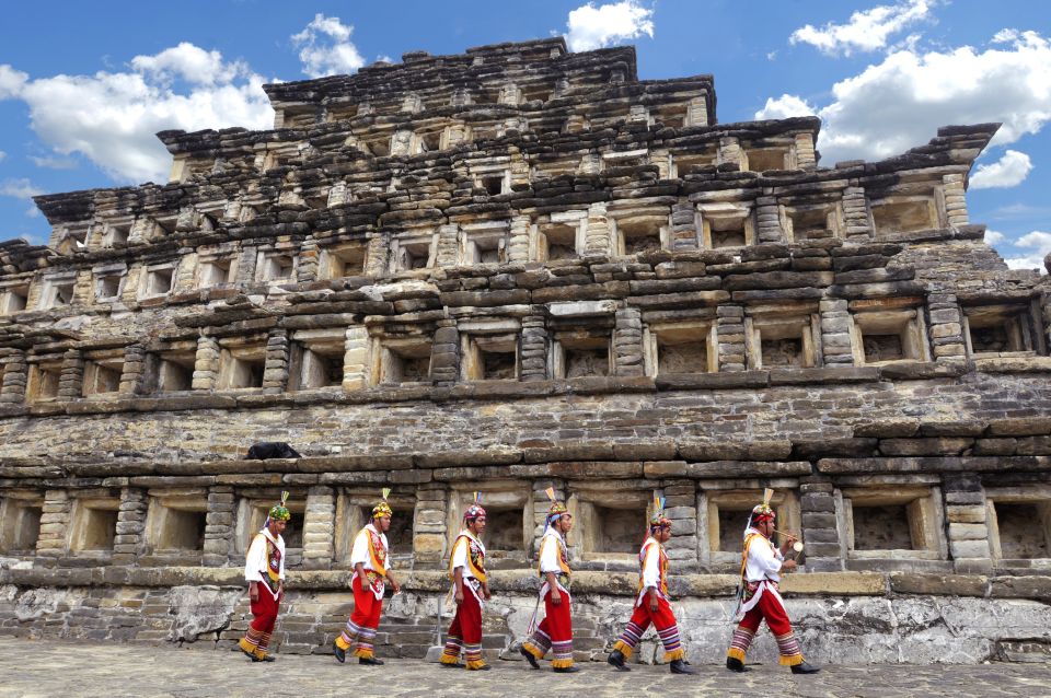 From Veracruz: Tajin & Papantla Sightseeing Tour - Visiting the Pyramid of the Niches