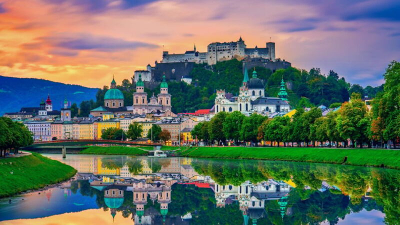 From Vienna: Wachau, Melk, Hallstatt, and Salzburg Day Tour - Experience Hallstatt