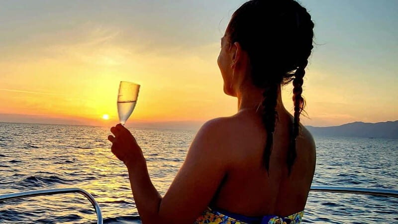 From Villasimius: private sunset boat tour - Key Points