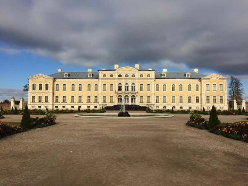 From Vilnius to Riga with Sightseeing Stops Top Private Tour - A Detailed Look at the Tour Experience