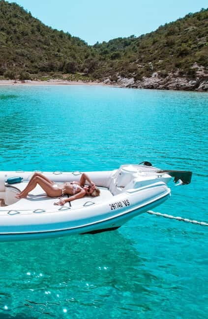 From Vis: Blue Cave speed boat tour with beach stops - Who Is This Tour Best For?