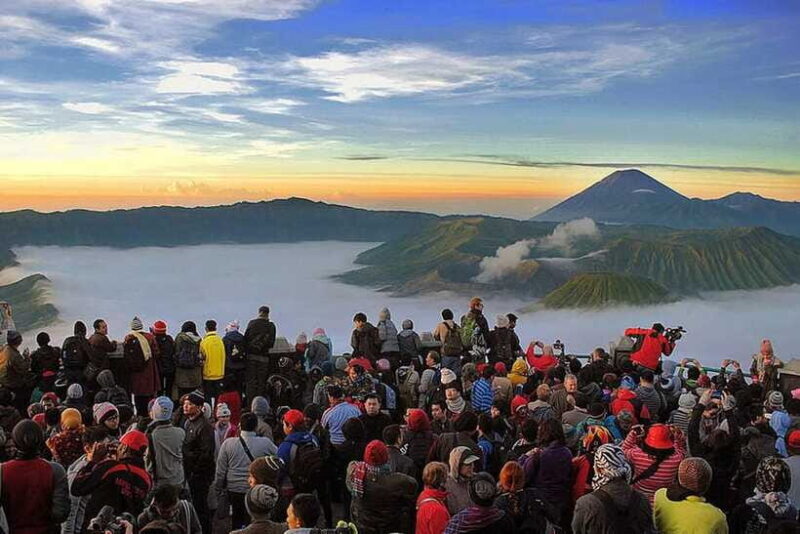 From Yogyakarta: 3-Day Bromo and Ijen Tour with Transfers - Day 2: Bromo’s Sunrise and Crater Trekking