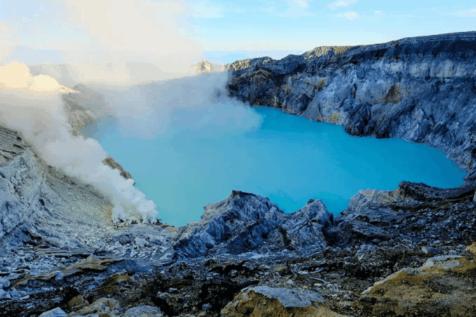 From Yogyakarta: 4-Day Tour of Tumpak Sewu, Bromo, and Ijen - Yogyakarta to Pronojiwo
