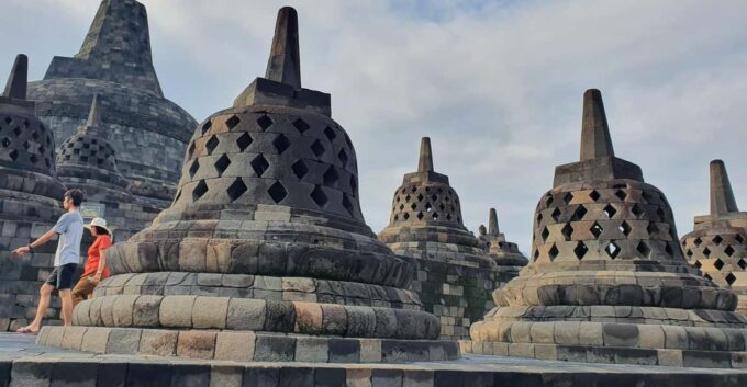 From Yogyakarta: 5 Days 4 Nights Mt Bromo Mt Ijen W/ Hotels - Getting to Yogyakarta