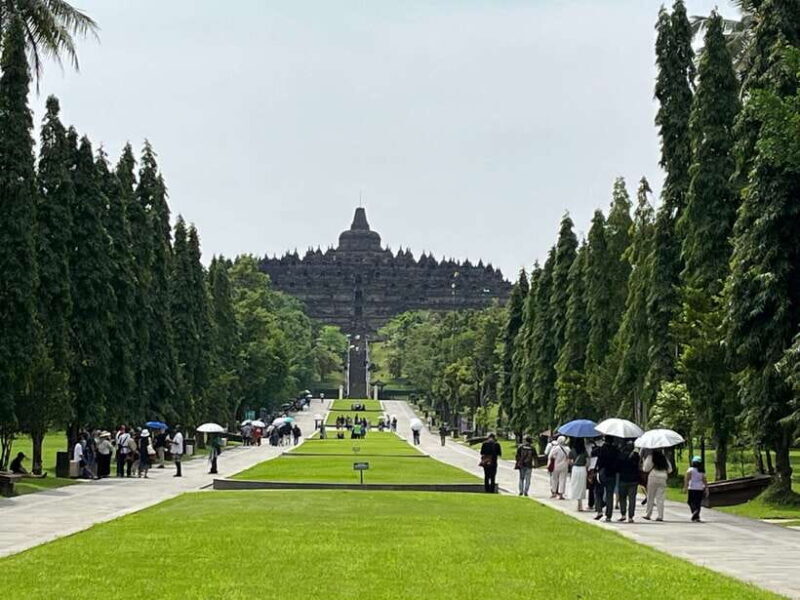 From Yogyakarta: Borobudur Full Access and Prambanan Tour - Who Is This Tour Best For?