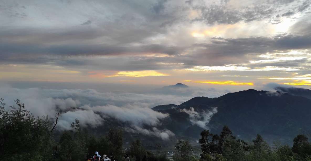 From Yogyakarta: Dieng Plateau Golden Sunrise With Guide - Pickup and Transportation