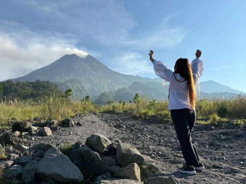 From Yogyakarta : Merapi volcano guided Tour with Jeep - An In-Depth Look at the Merapi Jeep Tour