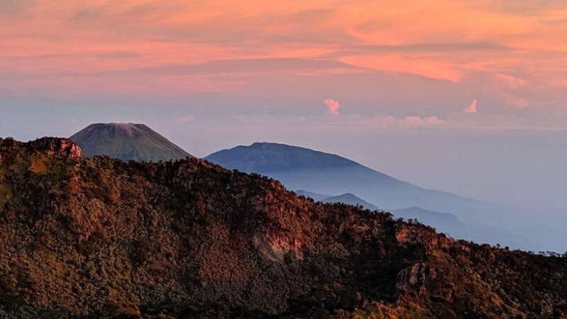 From Yogyakarta: Mount Sumbing Day Hike Via Nepal Van Java - Key Points