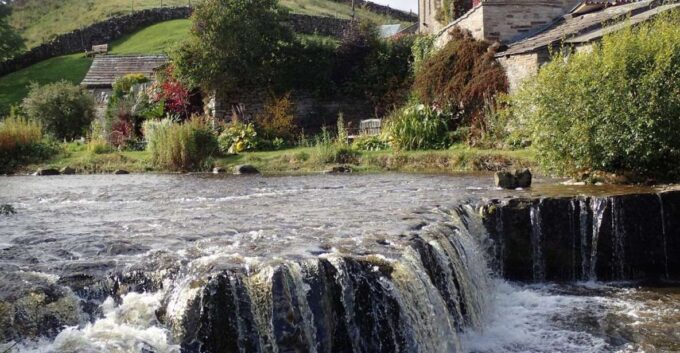 From York: Full-Day Yorkshire Dales Tour - Booking Information and Tips
