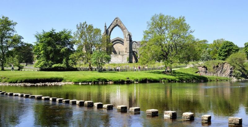 From York: Herriot and Yorkshire Dales Day Trip - Explore Masham