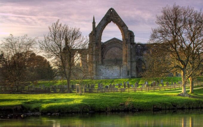 From York: Herriot and Yorkshire Dales Day Trip - Transportation Details