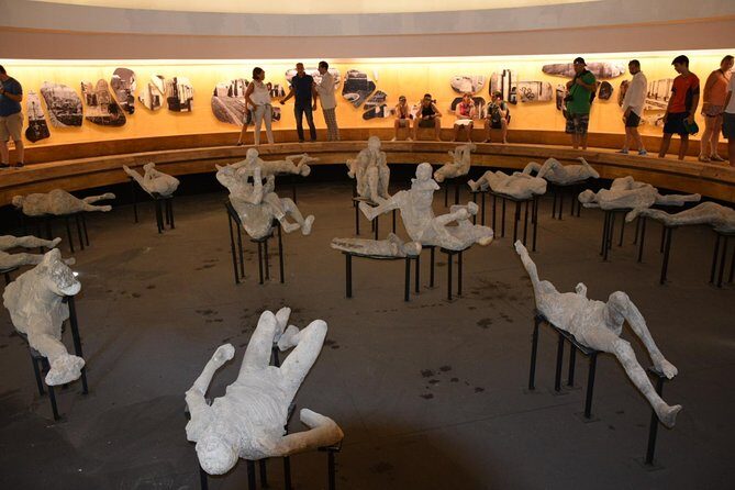 From your cruise ship in Naples to Pompeii Park, ticket and guide included - Authenticity and Traveler Experiences