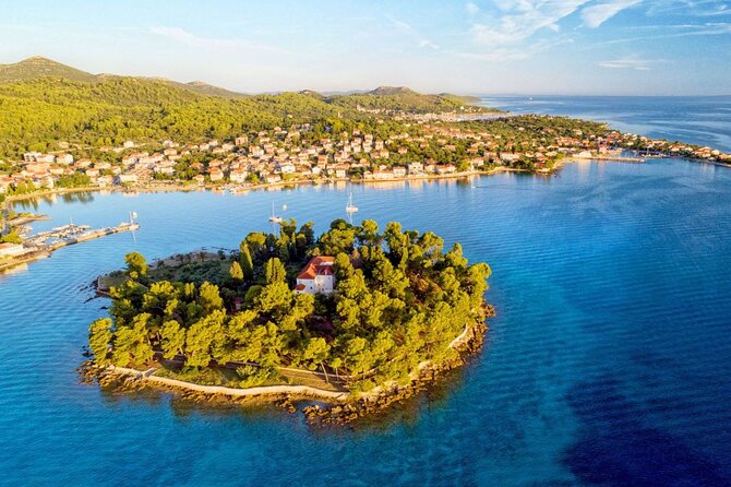 From Zadar: Island-Hopping Speedboat Tour With Drinks - Meeting Point and Logistics