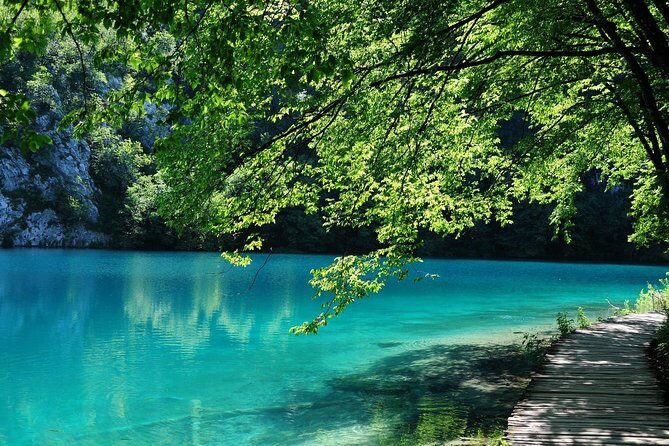 From Zadar: Plitvice Lakes with Boat Ride & Zadar Old town tour - FAQ