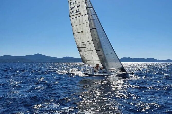 From Zadar: Sports sailing tour - Key Points