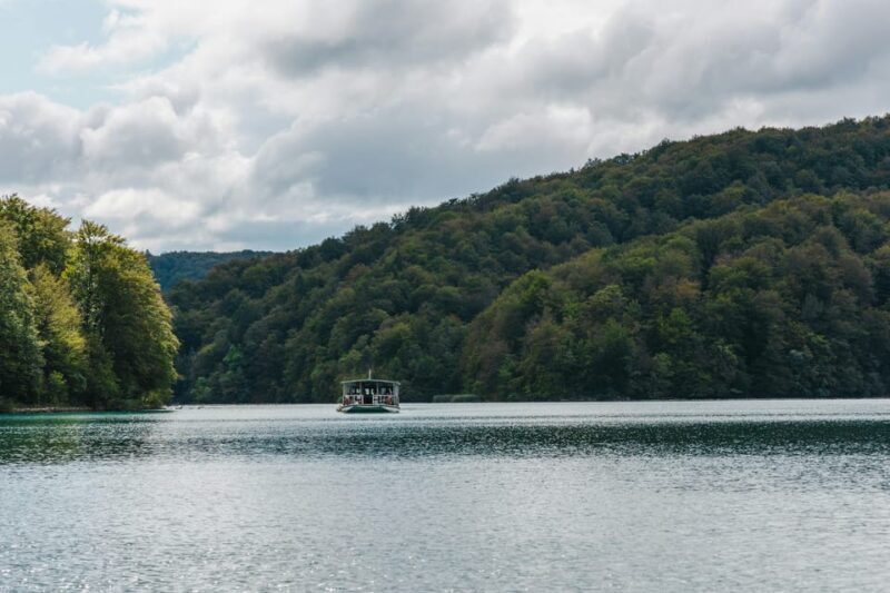 From Zagreb to Plitvice Lakes and Rastoke - Private day tour - FAQ