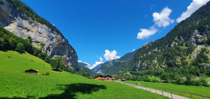 From Zurich: 7-Day Tour to Geneva With Tickets and Lodging - Ask Away