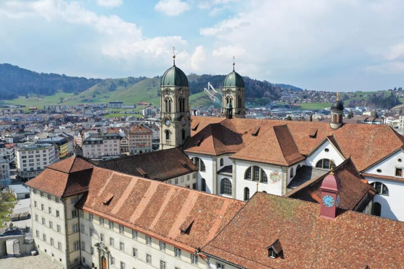 From Zurich: Rapperswil, Einsiedeln, Lindt Home of Chocolate - Important Considerations