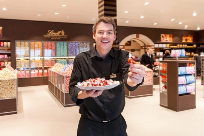 From Zurich: Rapperswil, Einsiedeln, Lindt Home of Chocolate - Ask Away
