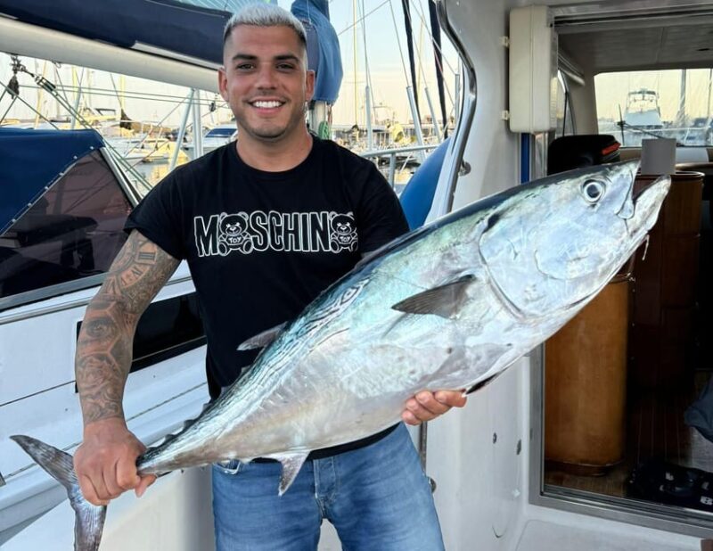 Fuengirola: 4h Trolling Fishing Trip With Snacks and Drinks - Key Points