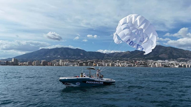 Fuengirola: Best luxury parasailing in Fuengirola - Key Points