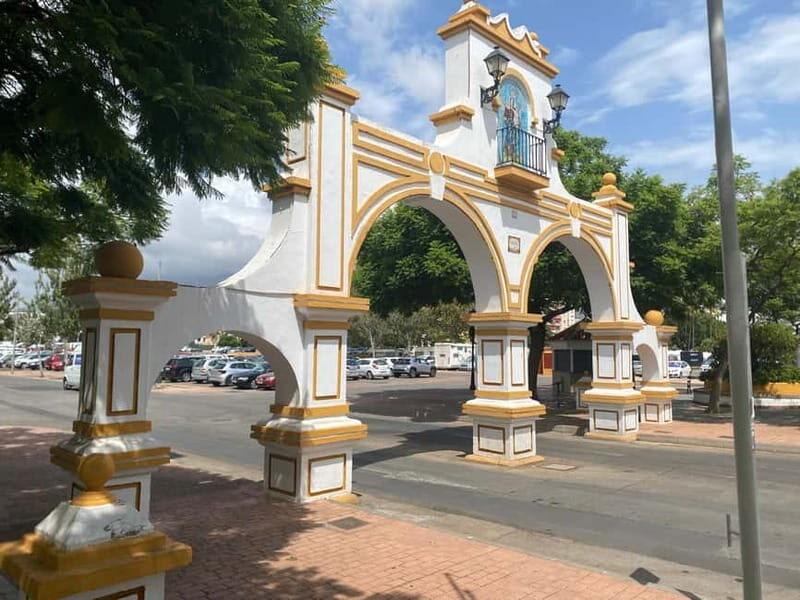 Fuengirola: Private e-bike tour in Fuengirola town and promenade - Analyzing the Value: Is This Tour Worth It?