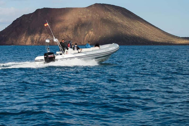 Fuerteventura: 1 hour private mini-cruise on Lobos Island - An Overview of the Experience