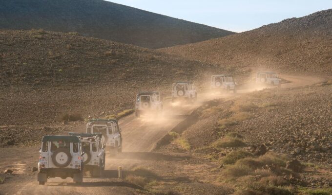 Fuerteventura: Jandía Natural Park & Cofete Beach Jeep Tour - Tour Guide and Languages