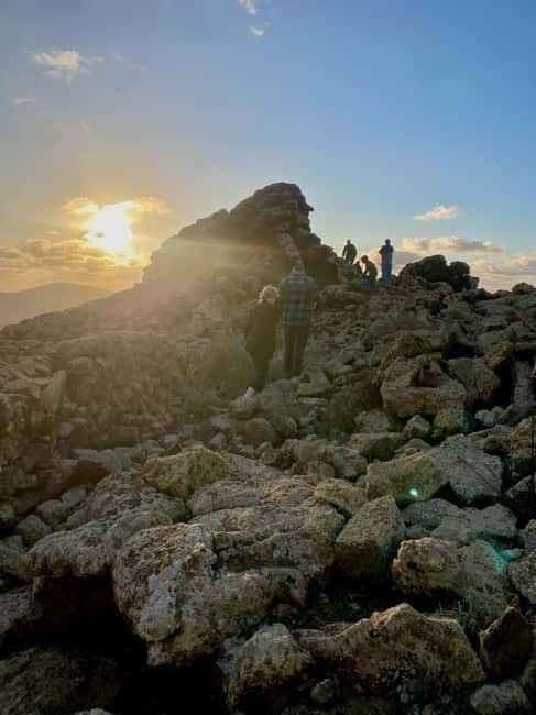 Fuerteventura: Twilight Volcano Hike with Sunset & Moonrise - Key Points