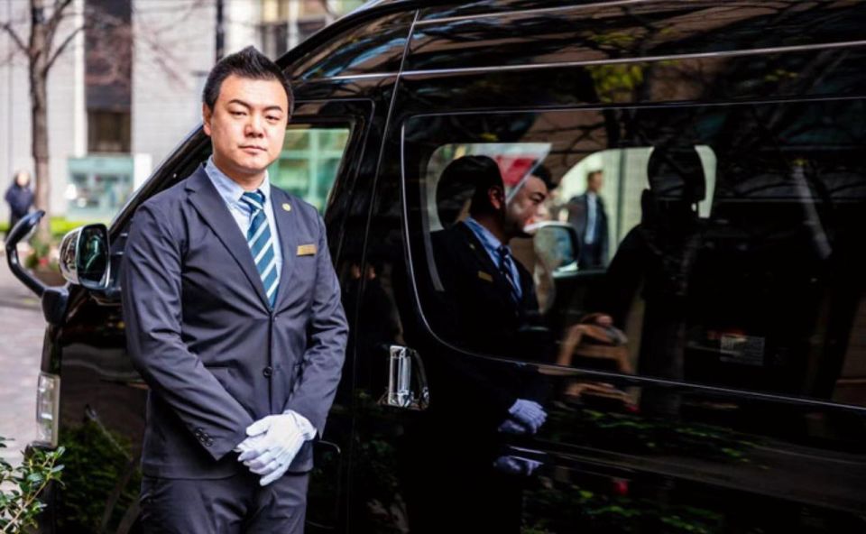 Fukuoka Airport (Fuk): Private Transfer To/From Fukuoka - Waiting Time Policies