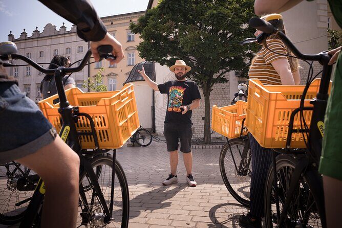 Full Bike Tour - the Old Town, Jewish Qtr & the Ghetto NEW BIKES - Pricing and Value