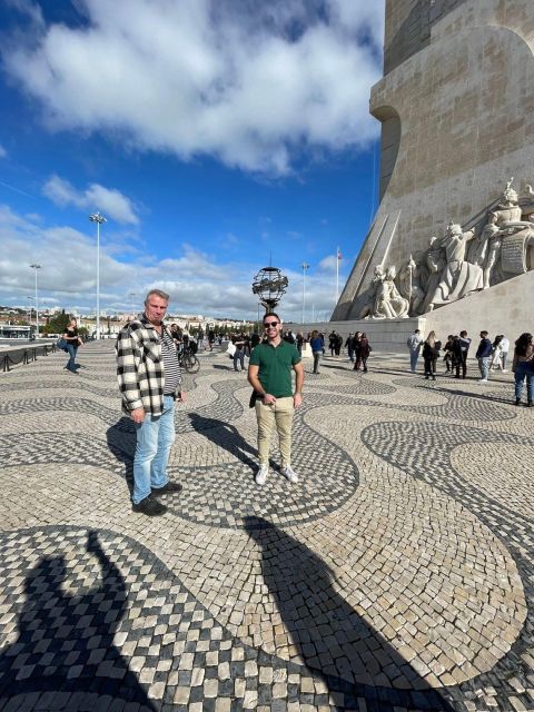 Full City of Lisbon on Board of a Tuk Tuk/Private Car - Key Points