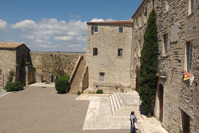 Full-Day 3 Village Tour of Provence: Splendid & Secret - Cancellation Policy