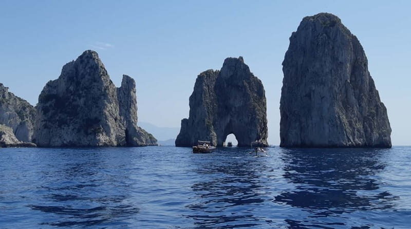 Full Day Around Island of Capri 6h tours - Key Points