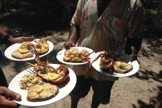 Full-Day At Ile Aux Cerf: Speed Boat, GRSE, Lunch On A Private Island & Transfer - Lunch on the Island