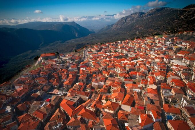 Full Day Delphi Tour With Minibus - Local Attractions