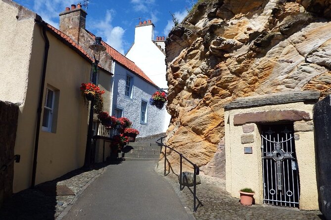 Full Day East Neuk Treasures and Stirling Castle Tour From St Andrews - Inclusions and Amenities