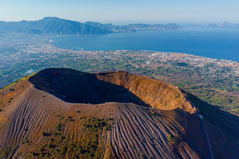 Full-Day From Naples: Pompeii and Vesuvius With Pizza Lunch - Admiring Panoramic Views