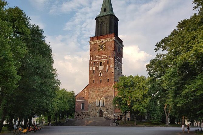 Full-Day Guided Turku and Castle Tour from Helsinki - FAQ