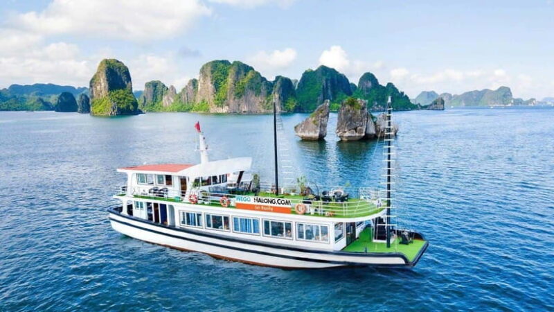 Full Day Ha Long Bay Deluxe Cruise/Bus/Lunch/Kayak - Key Points