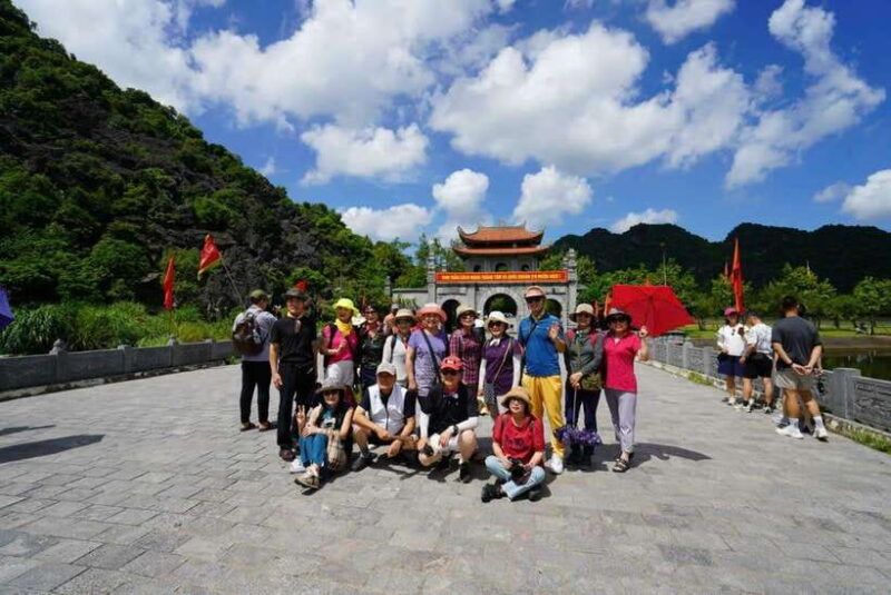 Full Day Hoa Lu - Tam Coc - Mua Cave/Buffet/Tour Guide/Bus - Scenic Boat Tour Through Tam Coc