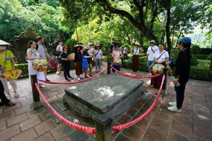 Full Day Hoa Lu - Tam Coc - Mua Cave/Buffet/Tour Guide/Bus - Frequently Asked Questions