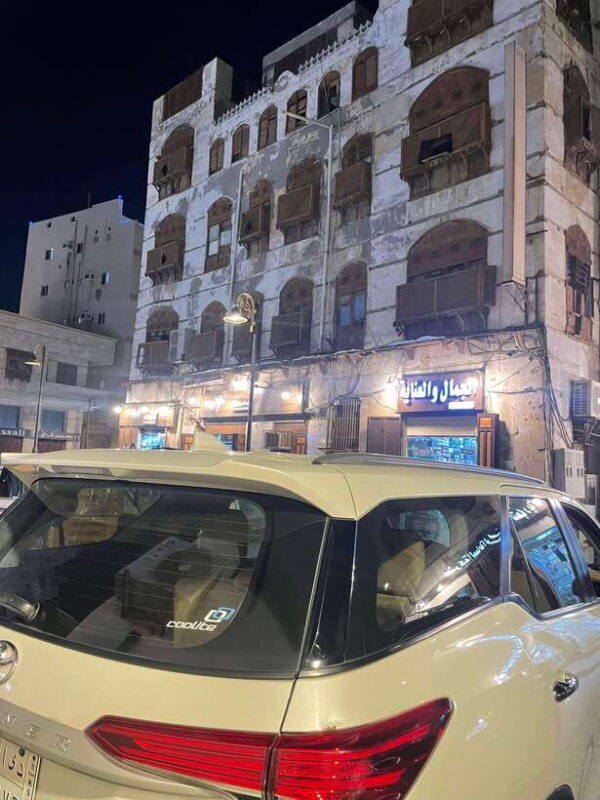 Full-Day Jeddah Discover the Heart of the Red sea - Exploring Jeddah: A City of Contrasts